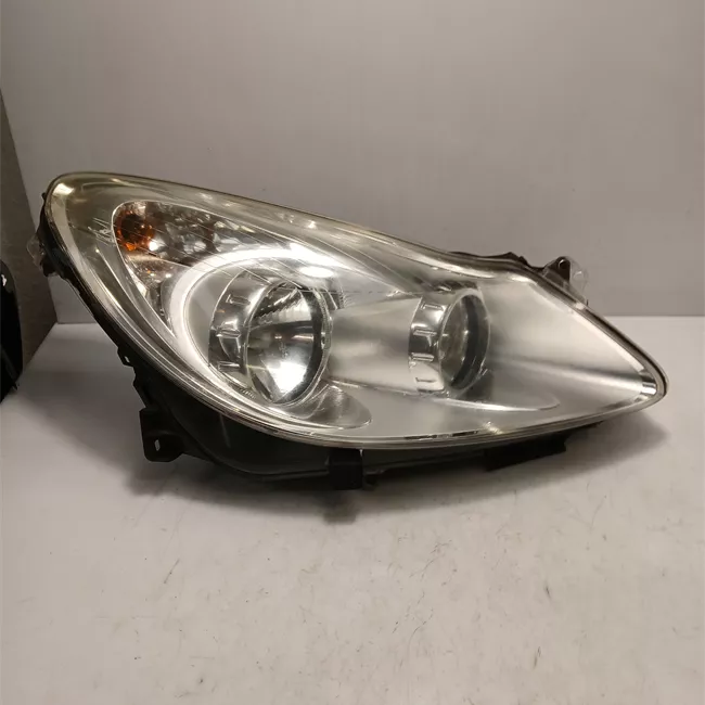 Proiettore destro Cromo