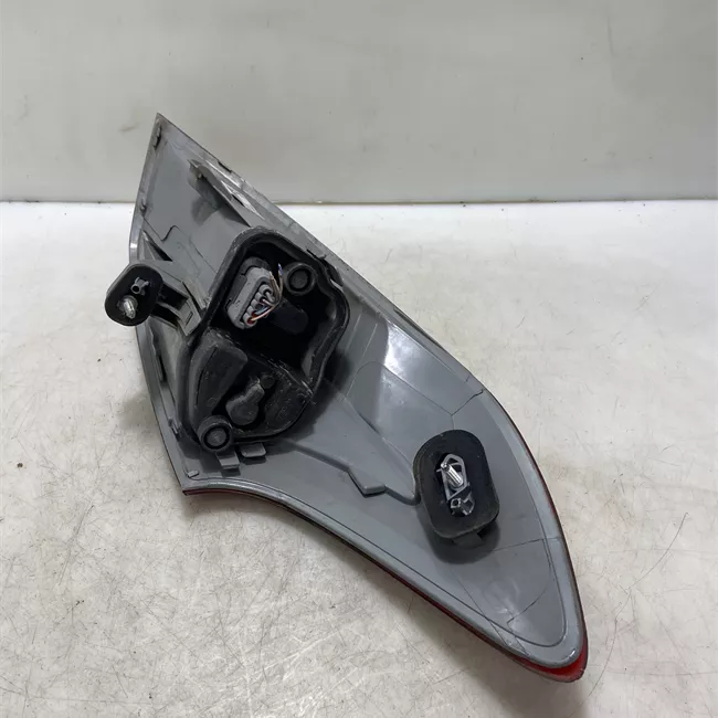 Fanale posteriore parte esterno destro