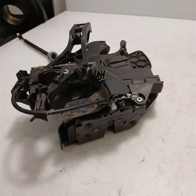 Serratura porta posteriore destra