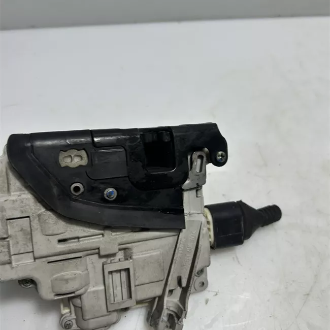 Serratura porta anteriore destra