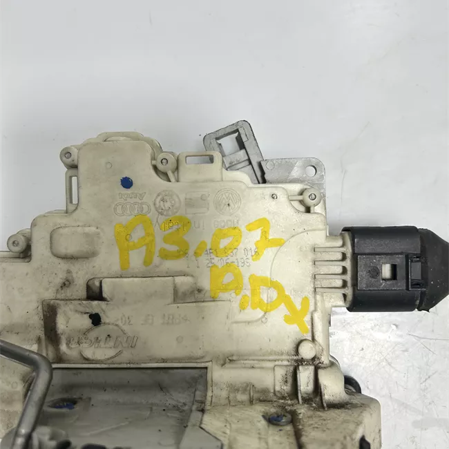 Serratura porta anteriore destra