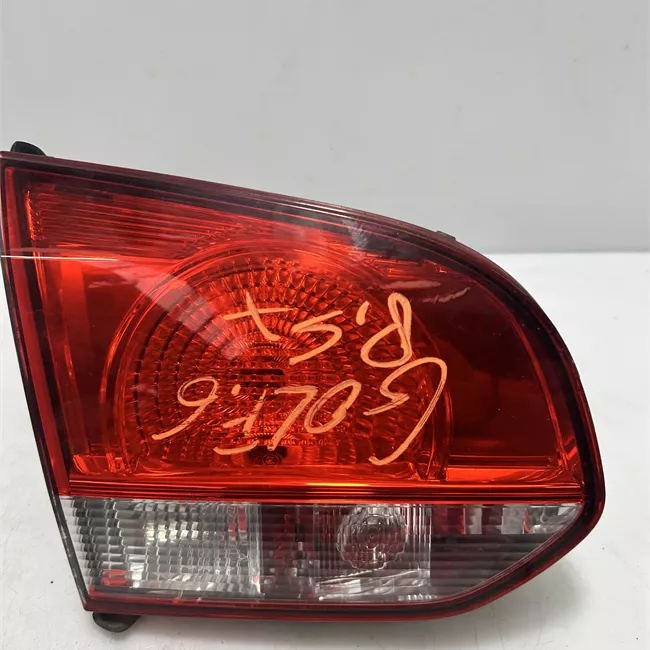 Fanale posteriore parte interno sinistro HELLA