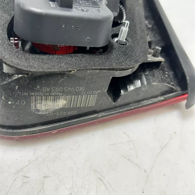 Fanale posteriore parte interno sinistro HELLA