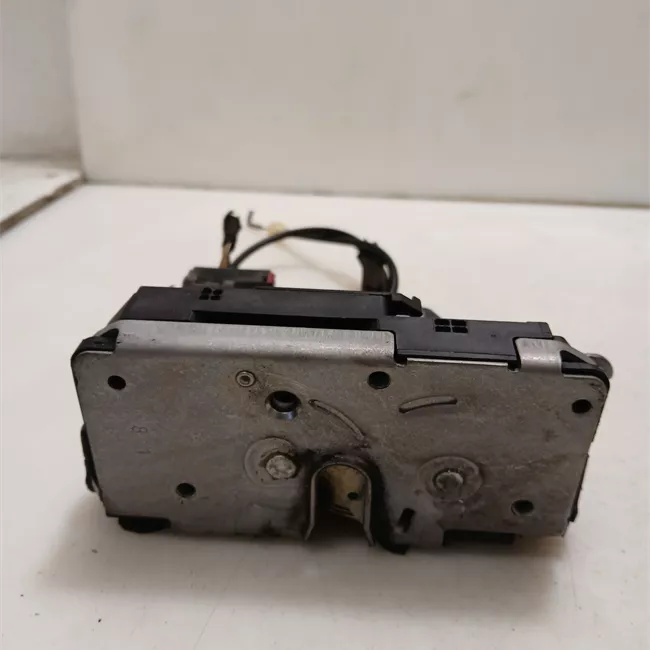 Serratura porta posteriore destra