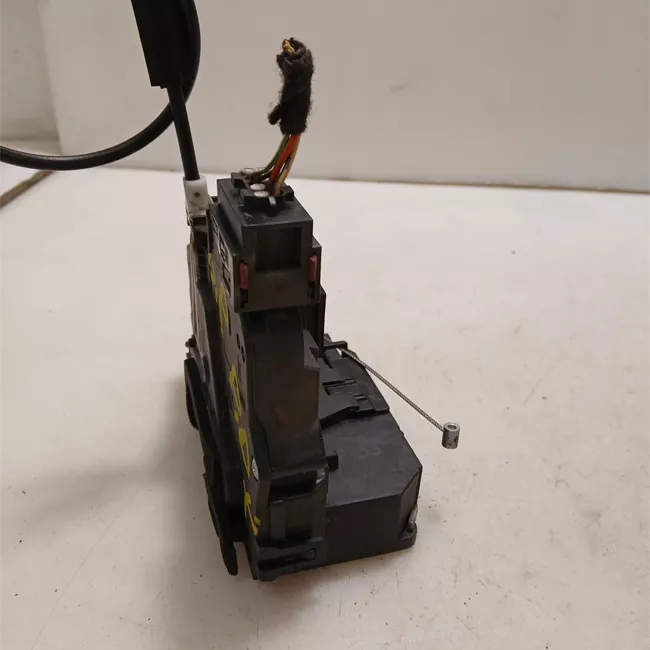 Serratura porta posteriore destra