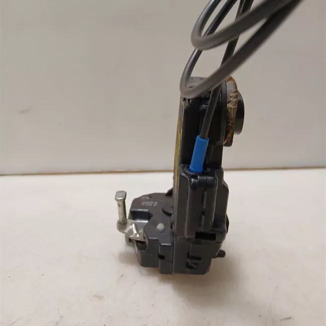 Serratura porta posteriore destra