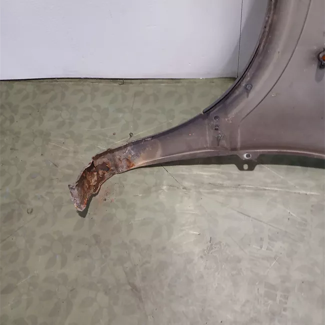 Parafango anteriore destro