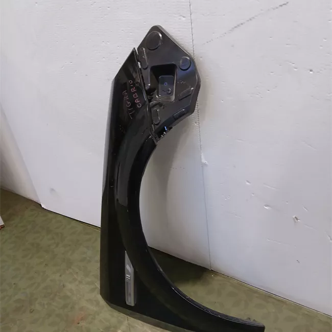 Parafango anteriore destro