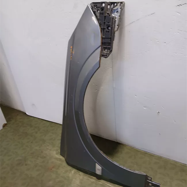 Parafango anteriore destro