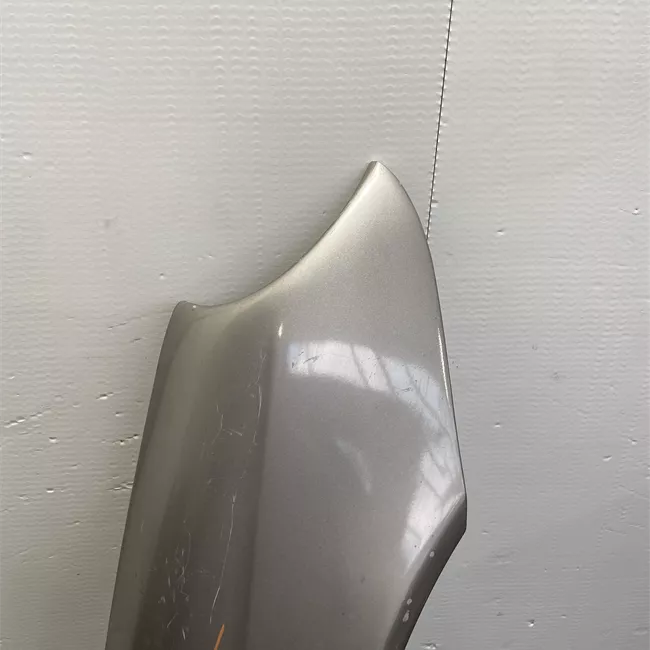 Parafango anteriore destro