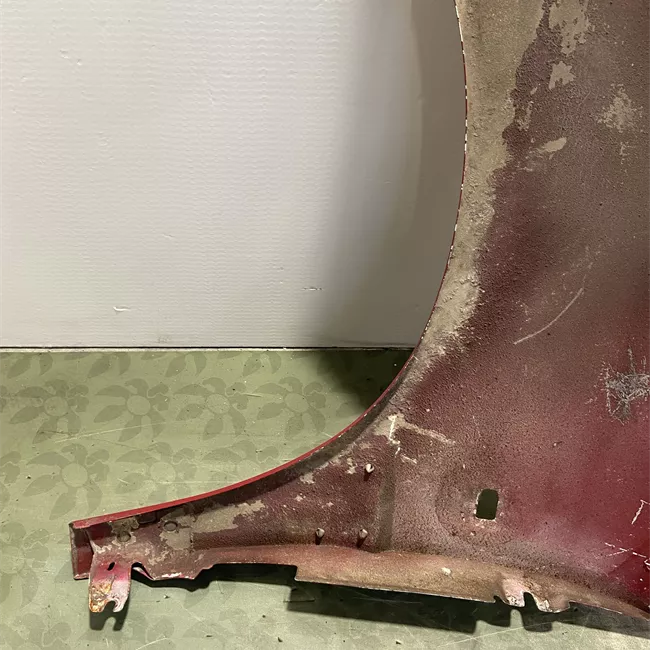 Parafango anteriore destro