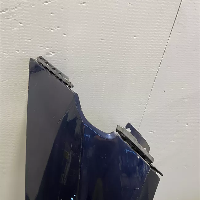 Parafango anteriore destro