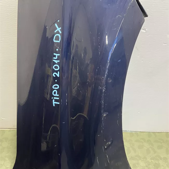 Parafango anteriore destro