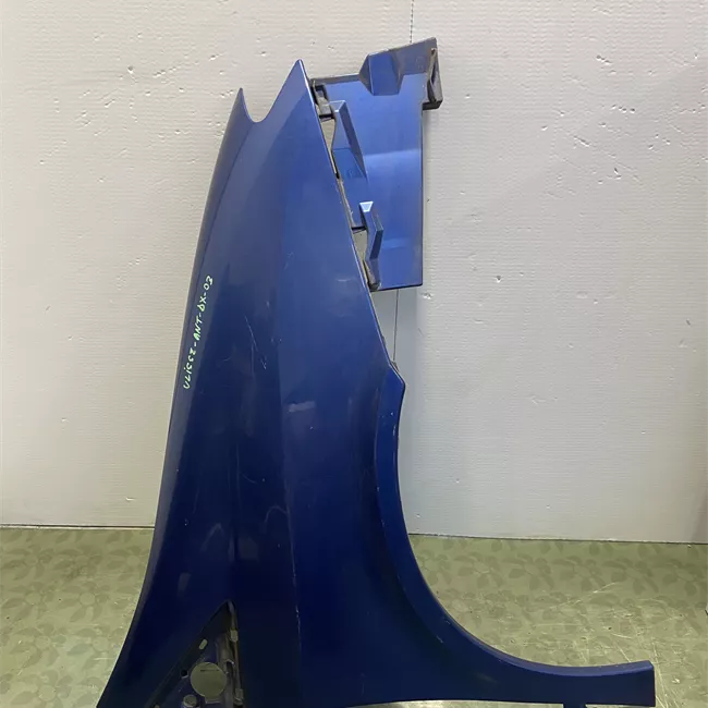 Parafango anteriore destro