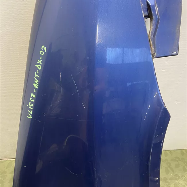 Parafango anteriore destro