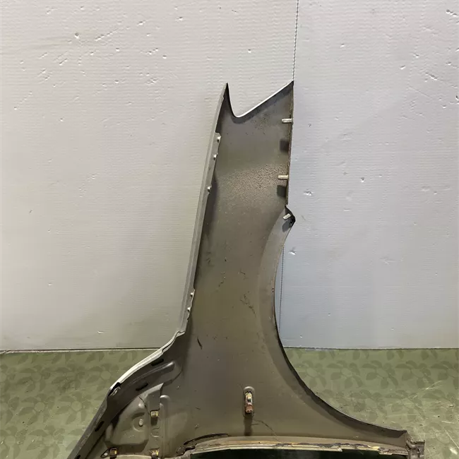 Parafango anteriore sinistro