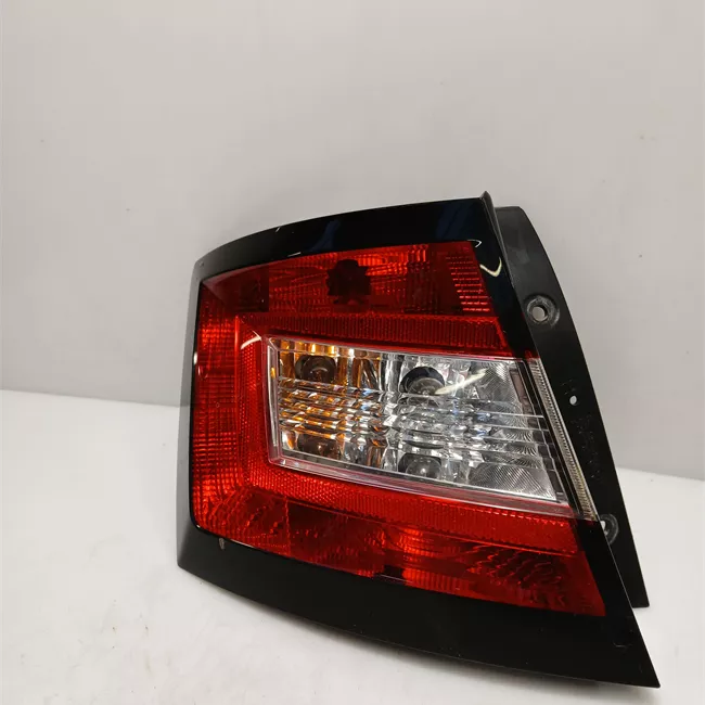 Fanale posteriore sinistro