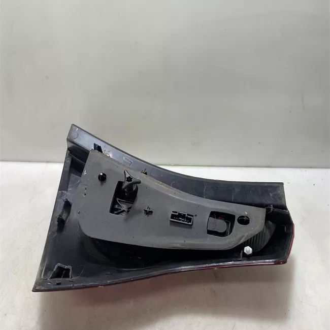 Fanale posteriore sinistro