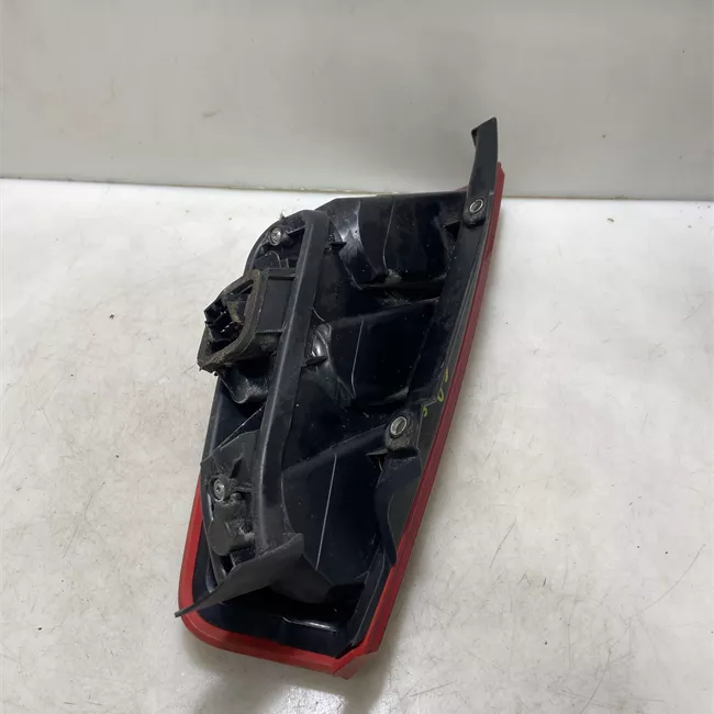 Fanale posteriore sinistro