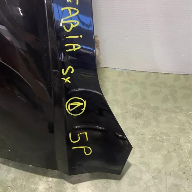 Parafango anteriore sinistro