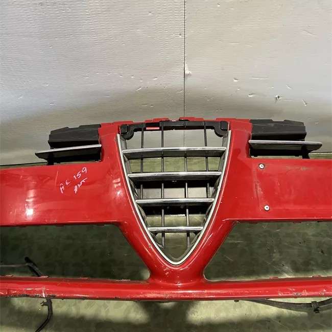 Paraurti anteriore con primer