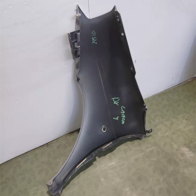 Parafango anteriore sinistro Primer