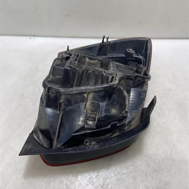 Fanale posteriore destro AL