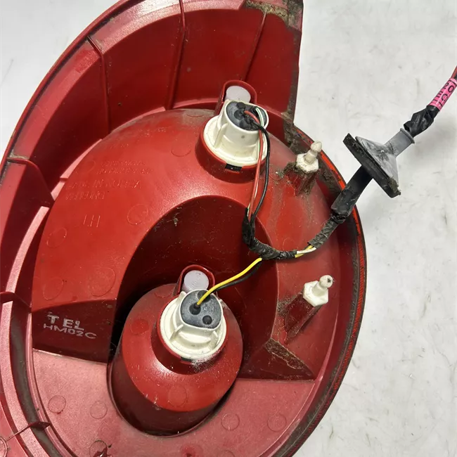 Fanale posteriore sinistro