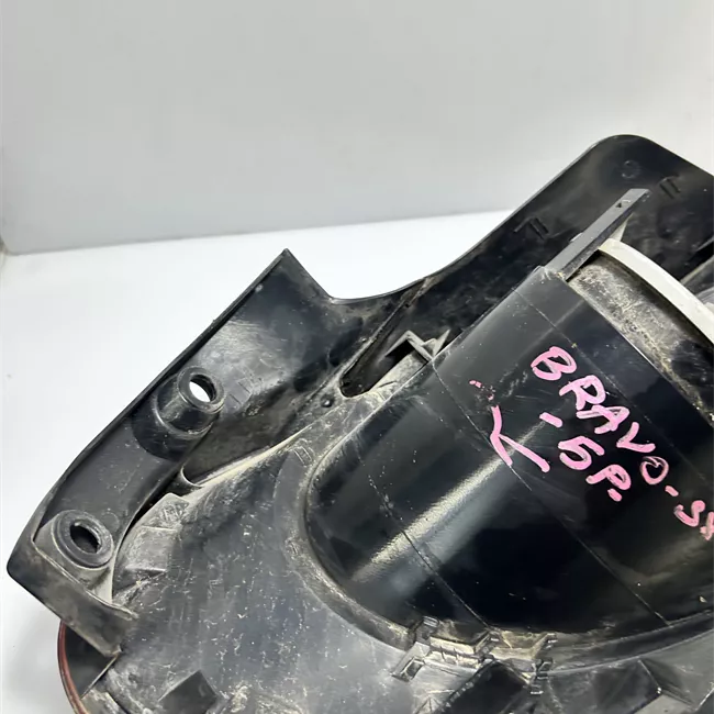 Fanale posteriore sinistro