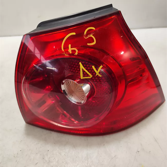 Fanale posteriore parte esterno destro