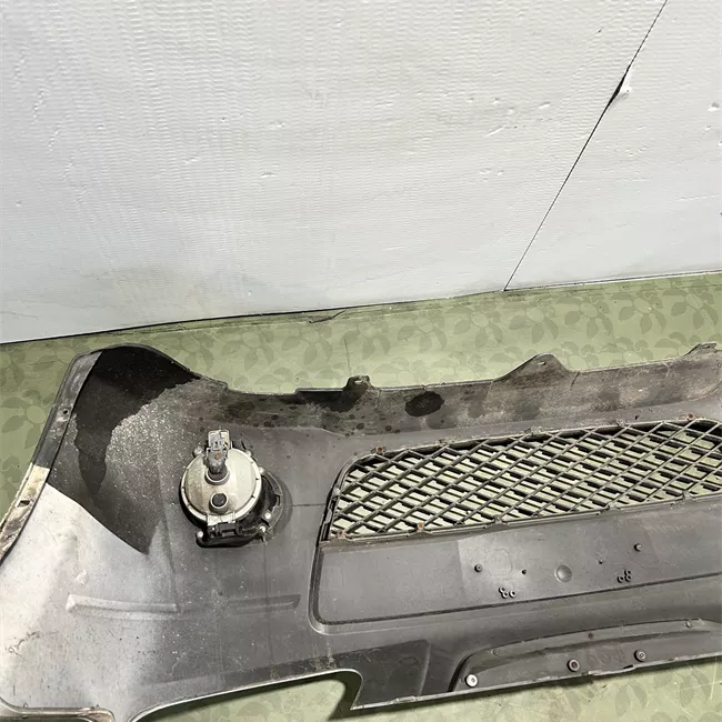 Paraurti anteriore 2 tonalità di colore