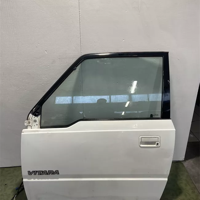 Porta anteriore sinistra