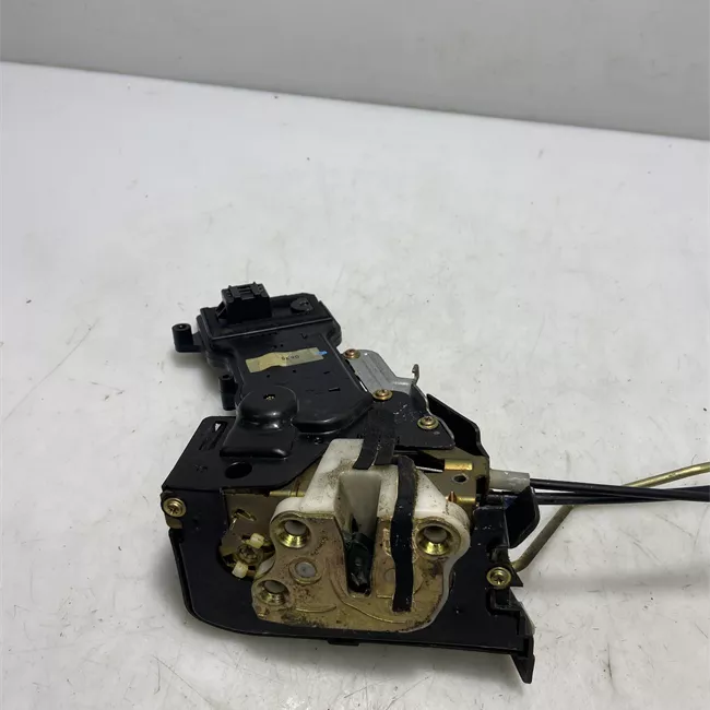 Serratura porta anteriore destra