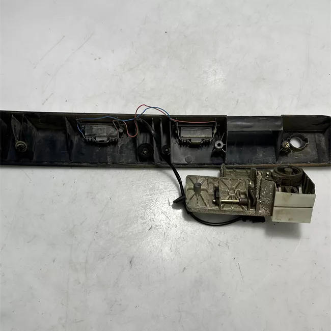 Maniglia porta posteriore a battente