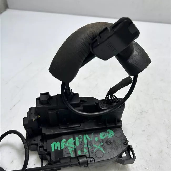 Serratura porta posteriore destra con bloccaggio elettromagnetico