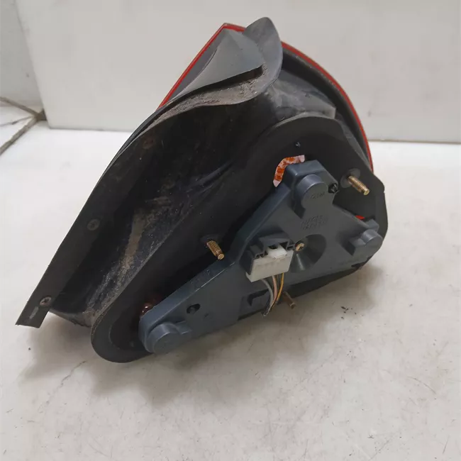 Fanale posteriore sinistro <7/2001