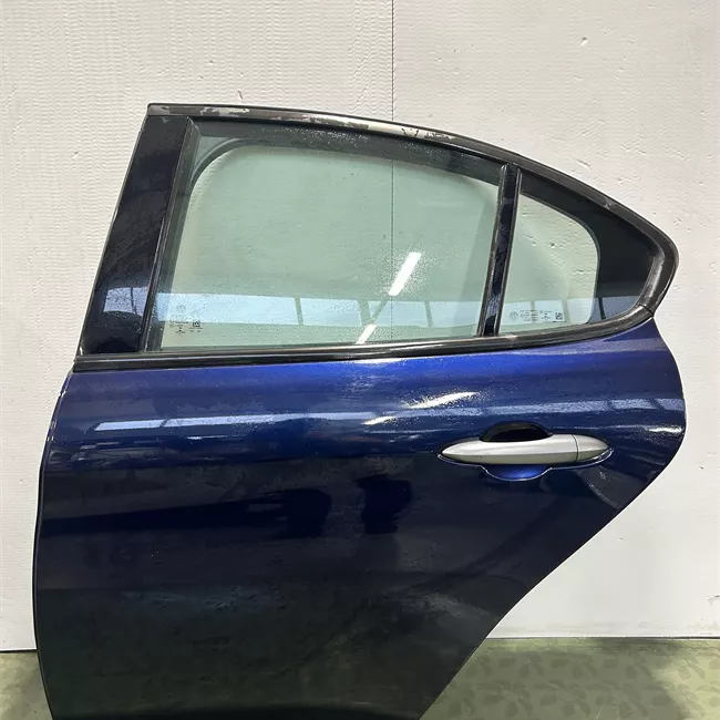 Porta posteriore destra