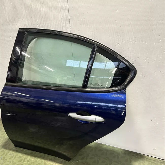 Porta posteriore destra