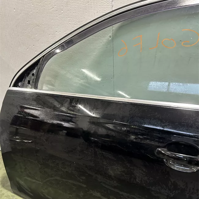 Porta anteriore sinistra