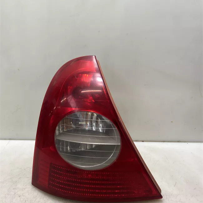 Fanale posteriore sinistro