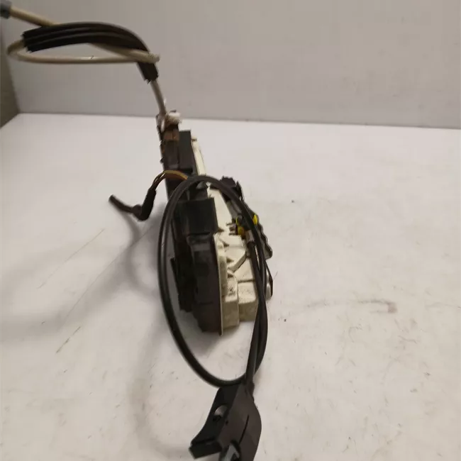 Serratura porta posteriore destra