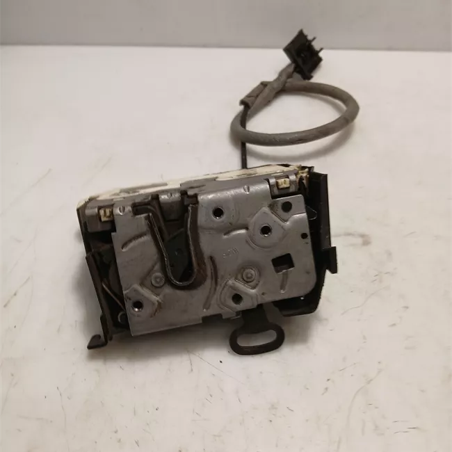 Serratura porta anteriore destra