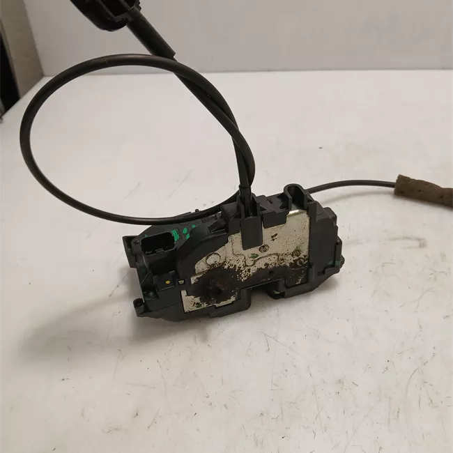 Serratura porta posteriore destra con bloccaggio elettromeccanico , cristalleria elettrica