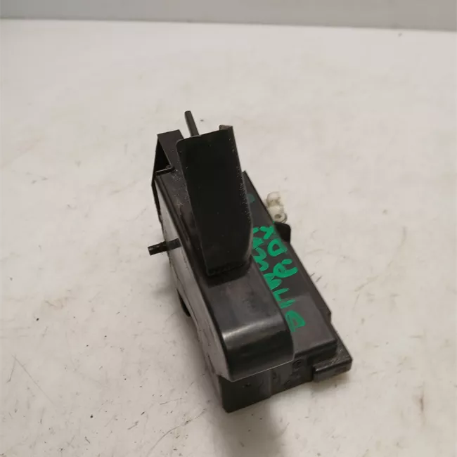 Serratura porta posteriore destra