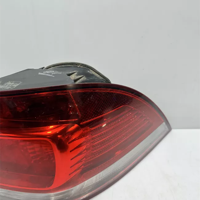 Fanale posteriore destro con fanale retronebbia