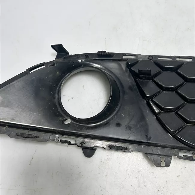 Griglia paraurti anteriore sinistra