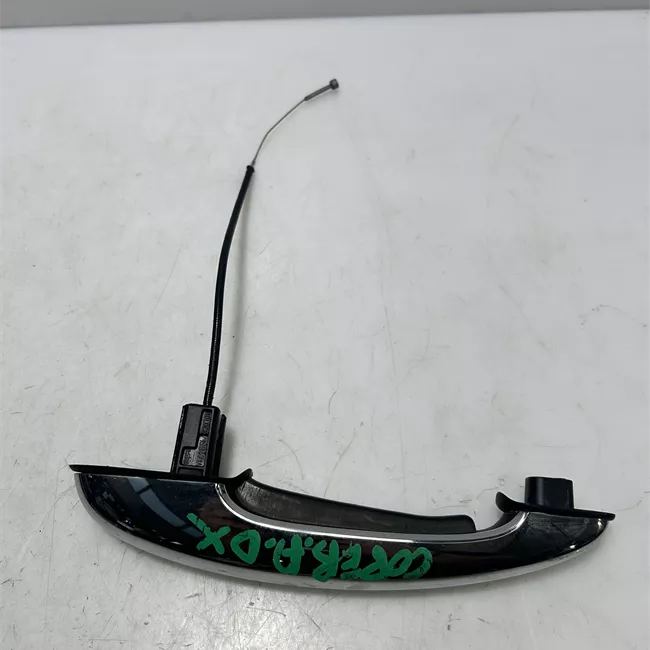 Maniglia porta anteriore destra cromata