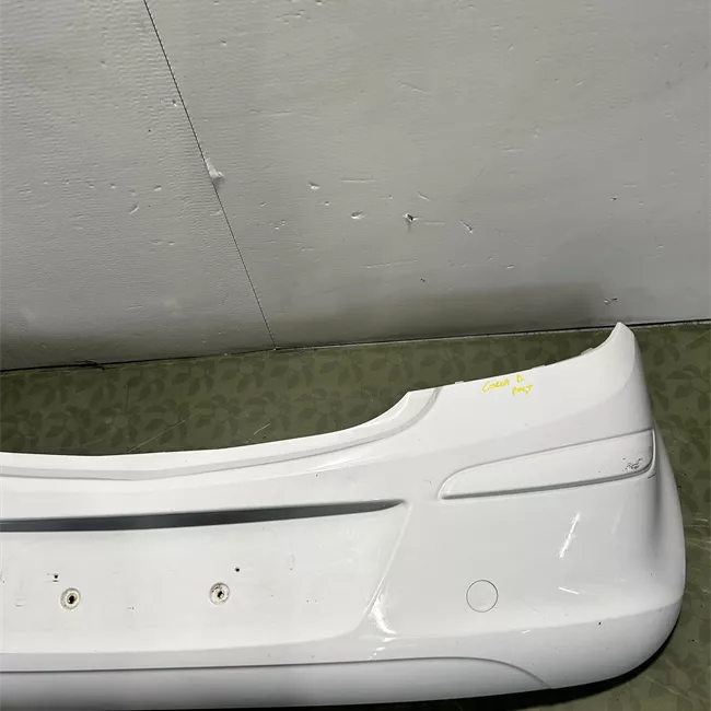 Paraurti posteriore con sistema flexfix/Sport