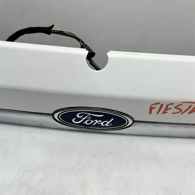 Maniglia portello posteriore con cromatura bianco frozen