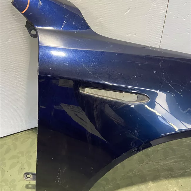 Parafango anteriore destro SUP